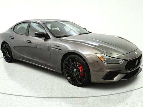 Used 2023 Maserati Ghibli Modena RWD image 1