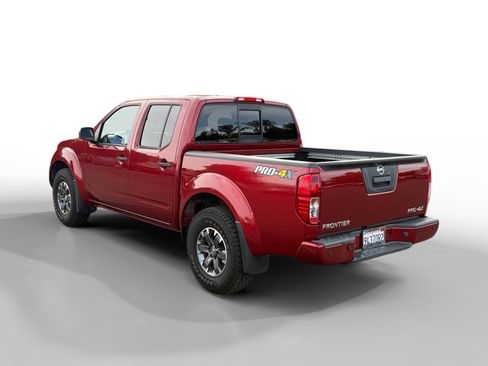 Used 2019 Nissan Frontier PRO-4X image 3