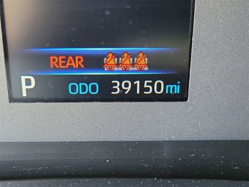 Used 2024 Toyota Corolla LE image 22