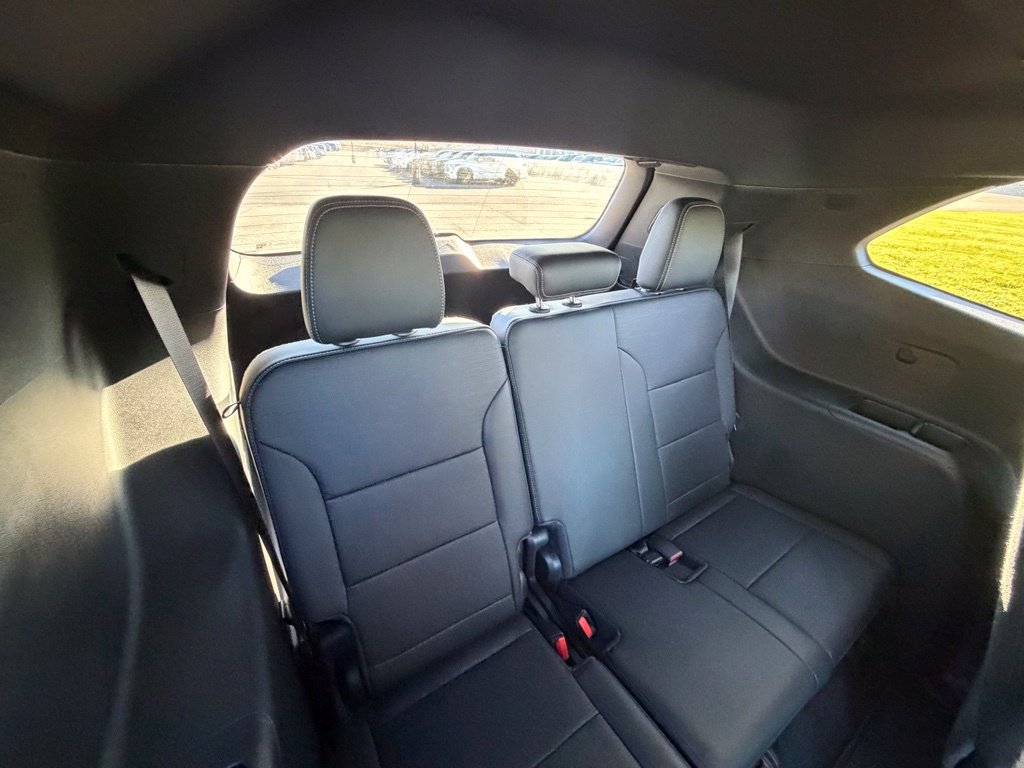 Used 2026 Buick Enclave Sport Touring w/ Power Package AWD/4WD image 46