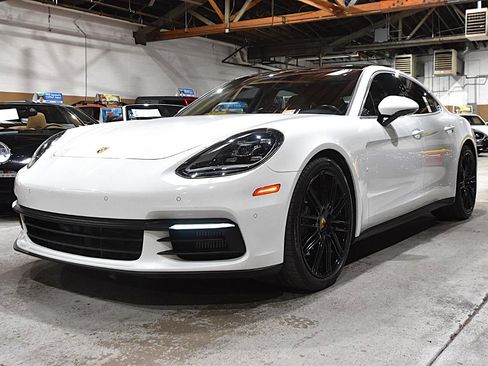 Used 2018 Porsche Panamera 4S AWD/4WD image 3