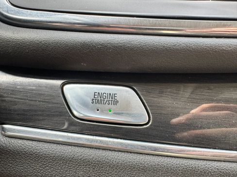 Used 2019 Buick Enclave Premium w/ Experience Buick Package FWD image 37