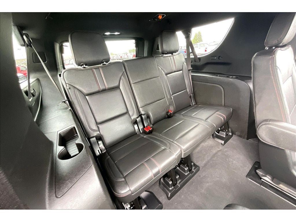 Used 2024 Chevrolet Suburban RST w/ Luxury Package AWD/4WD image 29