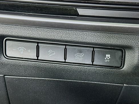 Used 2025 Kia Telluride S image 17