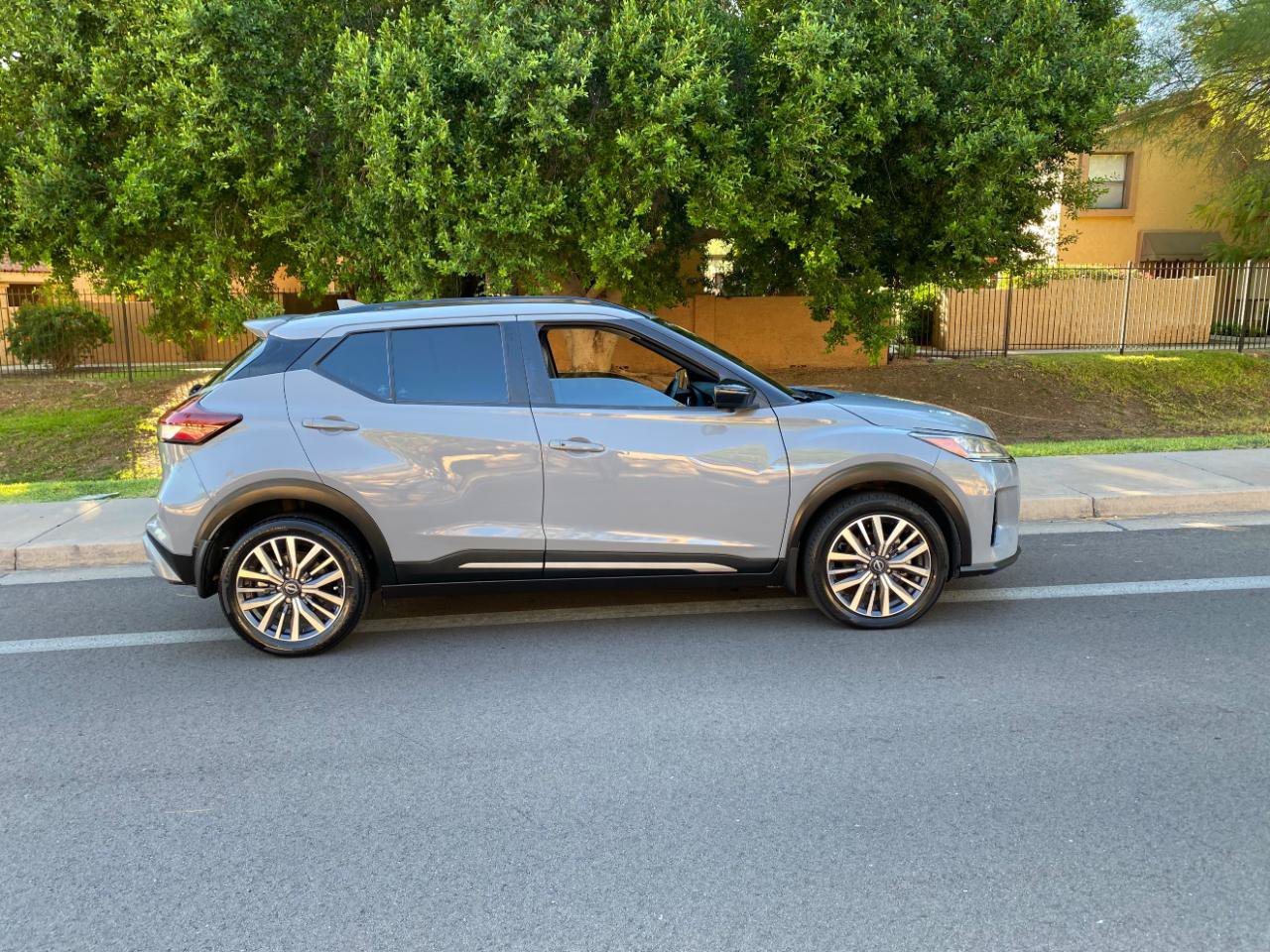 Used 2024 Nissan Kicks SR w/ SR Premium Package FWD image 4