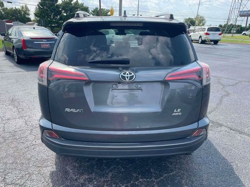 Used 2017 Toyota RAV4 LE AWD/4WD image 7