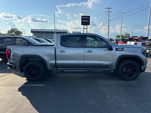 New 2025 GMC Sierra 1500 Elevation image 11