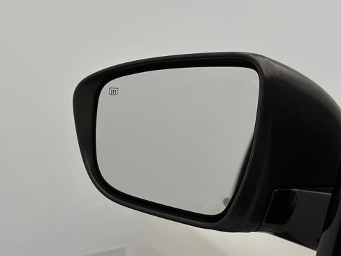 Used 2019 Nissan Pathfinder SL w/ Cargo Package image 15