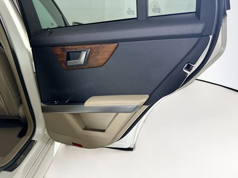 Used 2012 Mercedes-Benz GLK 350 2WD image 30