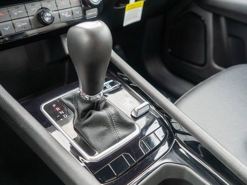 Used 2026 Jeep Compass Limited AWD/4WD image 31