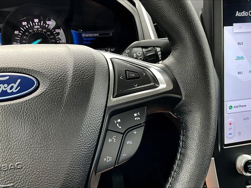 Used 2022 Ford Edge SEL w/ Convenience Package image 23