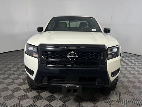 Used 2026 Nissan Frontier SV w/ SV Convenience Package RWD image 4