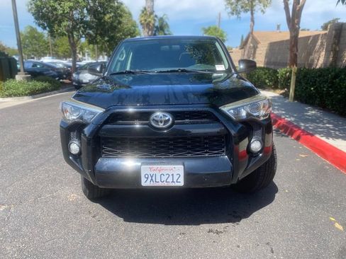 Used 2016 Toyota 4Runner SR5 RWD image 3