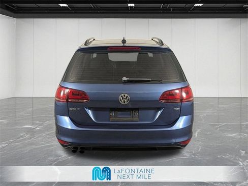 Used 2015 Volkswagen Golf SE image 4