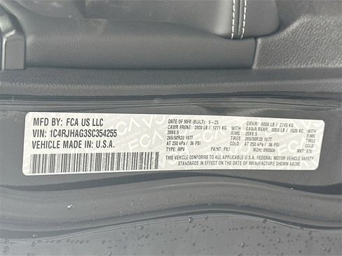 New 2025 Jeep Grand Cherokee Altitude image 18