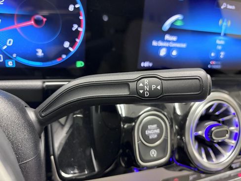 Used 2023 Mercedes-Benz GLA 250 4MATIC image 21