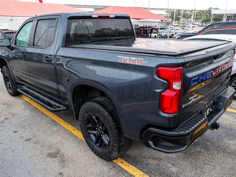 Used 2021 Chevrolet Silverado 1500 LT Trail Boss w/ Bed Protection Package AWD/4WD image 9