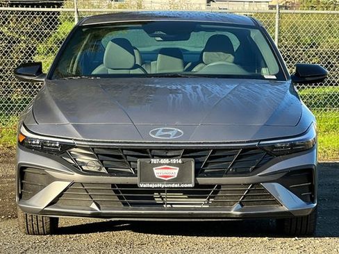 New 2026 Hyundai Elantra Sport image 3