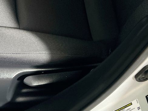 Used 2024 Toyota Corolla LE FWD image 15