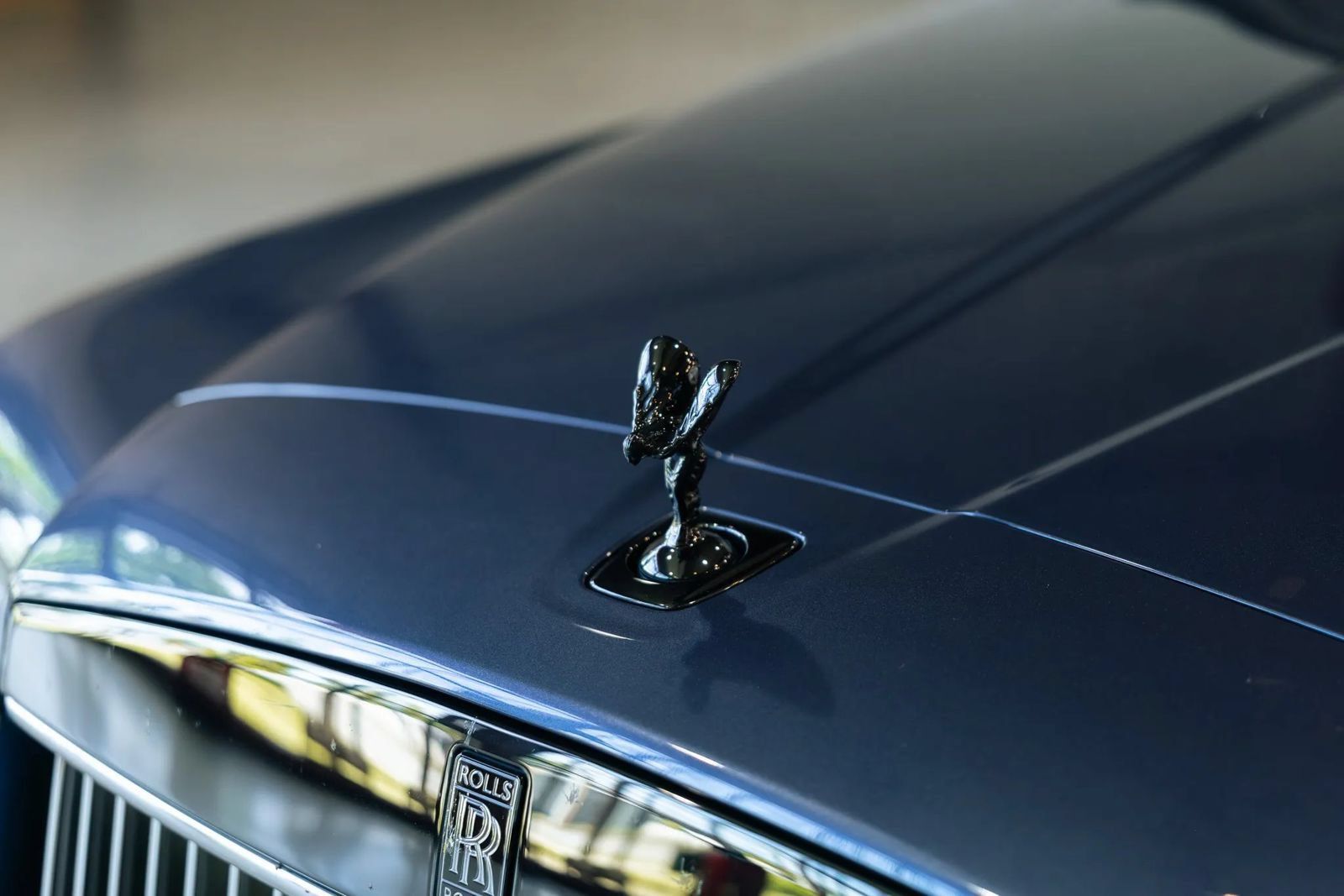 Used 2025 Rolls-Royce Cullinan Black Badge AWD/4WD image 7