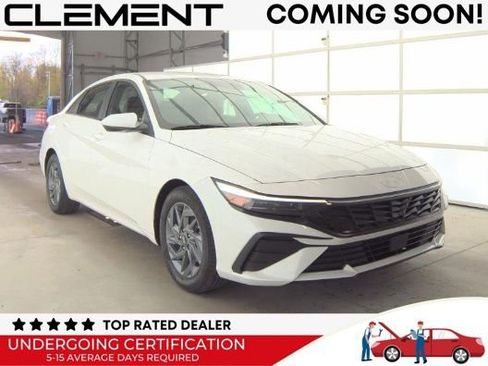 Used 2024 Hyundai Elantra SEL FWD image 4