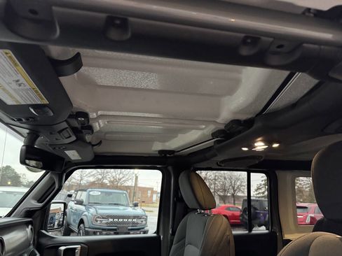 Used 2023 Jeep Wrangler Unlimited Willys w/ Xtreme Recon 35" Tire Package image 19