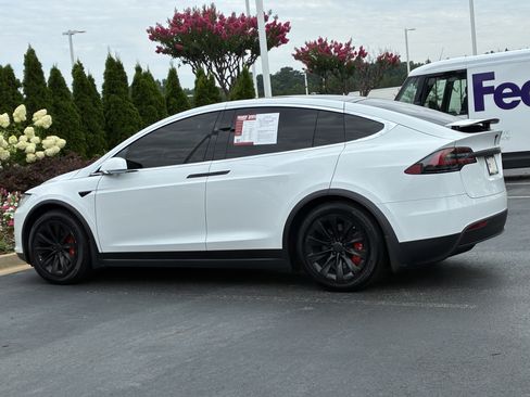 Used 2020 Tesla Model X Long Range AWD/4WD image 9