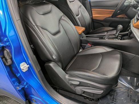 Used 2024 Jeep Compass Limited image 28