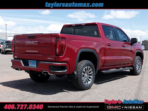Used 2023 GMC Sierra 1500 AT4 w/ AT4 Preferred Package AWD/4WD image 4