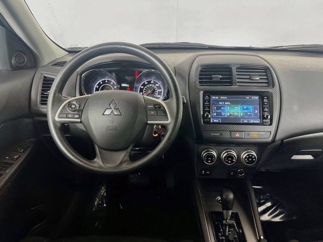 Used 2025 Mitsubishi Outlander Sport AWD image 19