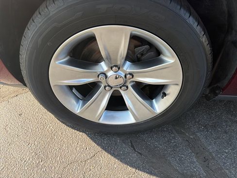 Used 2018 Dodge Challenger SXT RWD image 10