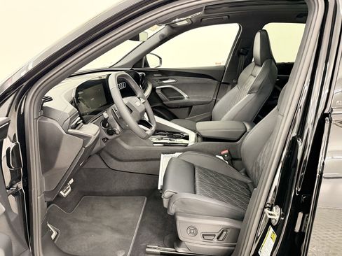 Used 2025 Audi Q5 Premium Plus w/ Premium Plus image 5