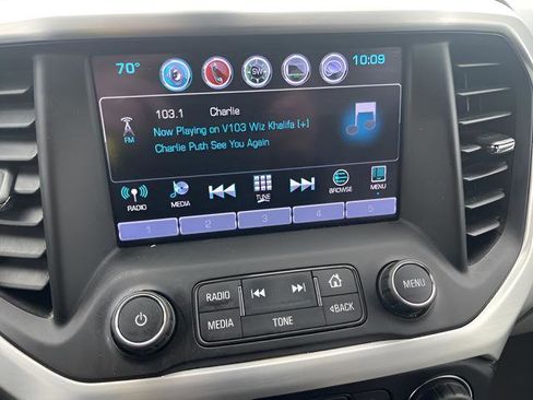 Used 2018 GMC Acadia SLT FWD image 17