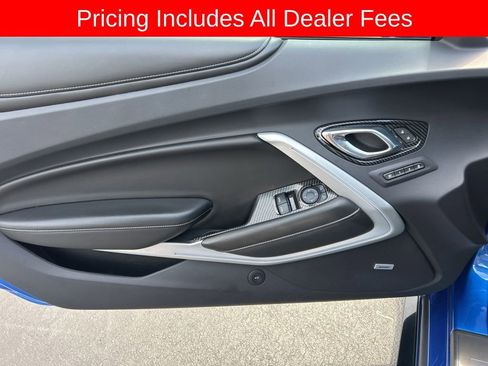 Used 2016 Chevrolet Camaro SS RWD image 3
