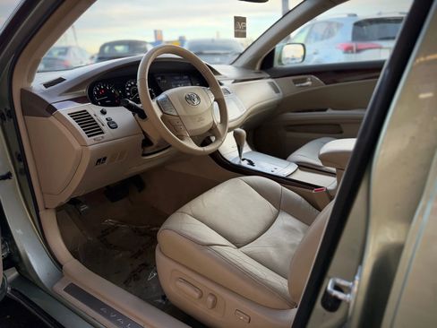 Used 2010 Toyota Avalon XLS image 9