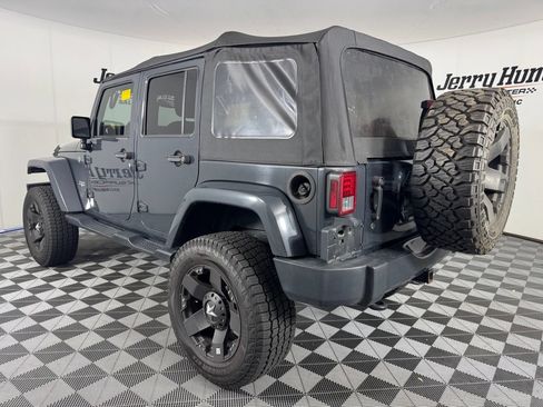 Used 2016 Jeep Wrangler Unlimited Sahara AWD/4WD image 9