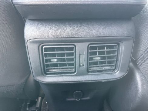 Used 2025 Toyota RAV4 LE image 22