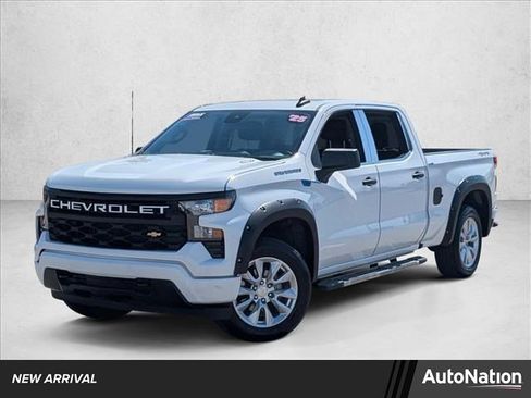 Used 2025 Chevrolet Silverado 1500 Custom AWD/4WD image 1