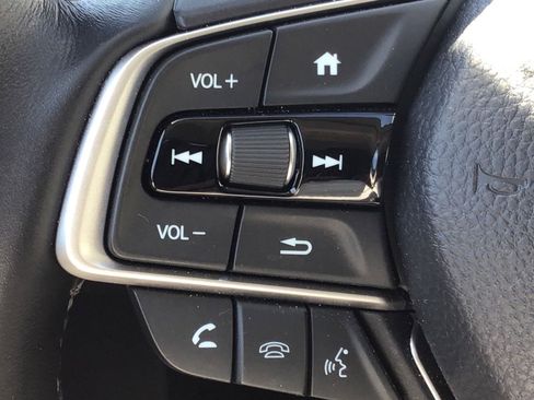 Used 2022 Honda Accord Touring image 19