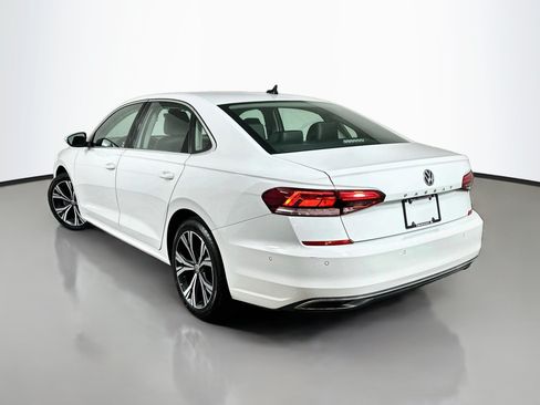Used 2020 Volkswagen Passat 2.0T SEL FWD image 5