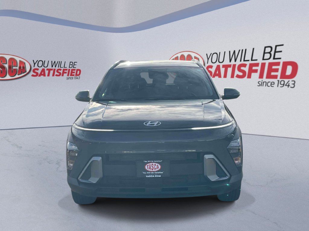 Used 2024 Hyundai Kona SEL AWD/4WD image 2