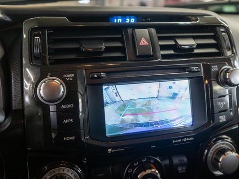Used 2019 Toyota 4Runner TRD Off-Road Premium AWD/4WD image 30
