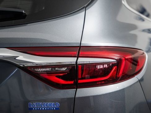 Used 2020 Buick Enclave Essence image 7