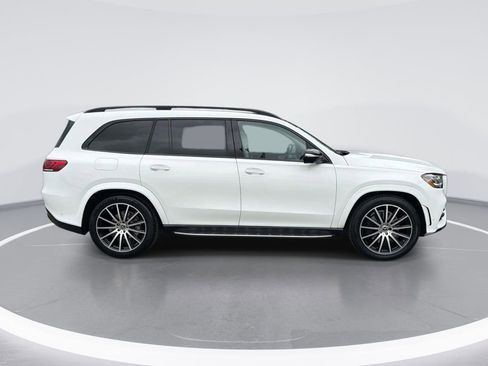 Used 2022 Mercedes-Benz GLS 450 4MATIC image 3
