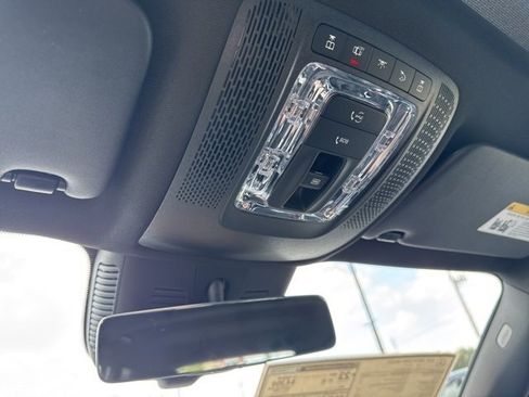 New 2025 Mercedes-Benz GLB 35 AMG 4MATIC image 20