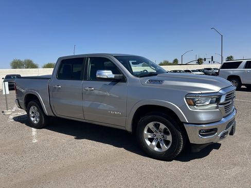 Used 2022 RAM 1500 Laramie AWD/4WD image 6