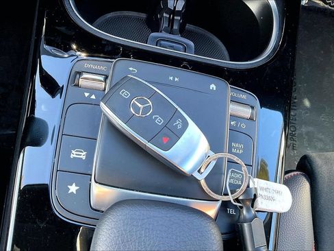 Used 2023 Mercedes-Benz CLA 250 image 10