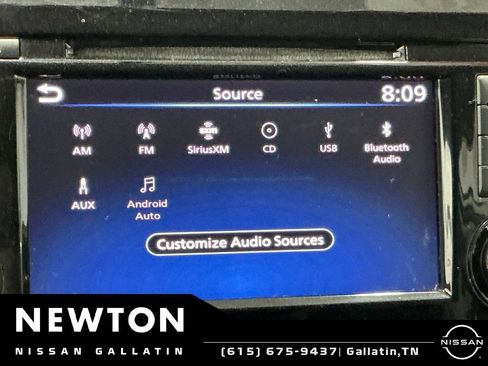Used 2018 Nissan Rogue SV w/ Premium Package FWD image 25
