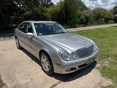 Used 2003 Mercedes-Benz E 320 Sedan image 2