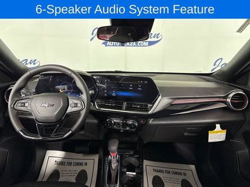 New 2026 Chevrolet Trax RS w/ Sunroof Package FWD image 9